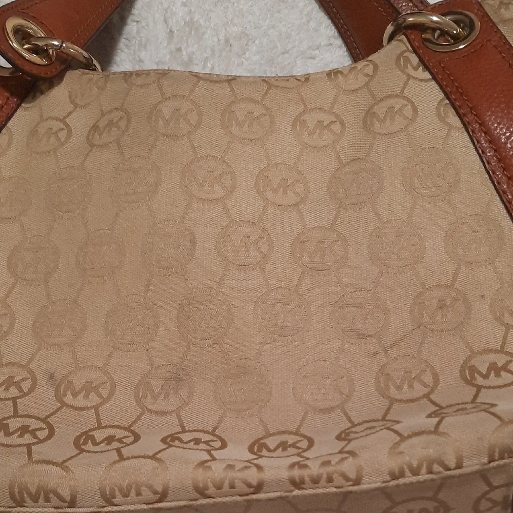 Michael Kors Cream and Brown Shoulder Bag